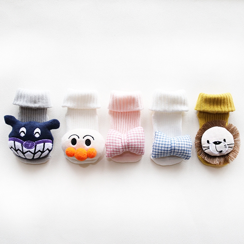 Vớ cotton họa tiết hoạt hình 3d 5 màu lựa chọn dành cho các bé 1-3 tuổi
