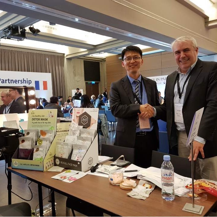 Mặt Nạ Bơ Hạt Mỡ Làm Mềm Da Tay ULTRA-MOISTURIZING SHEA BUTTER HAND MASK | BigBuy360 - bigbuy360.vn