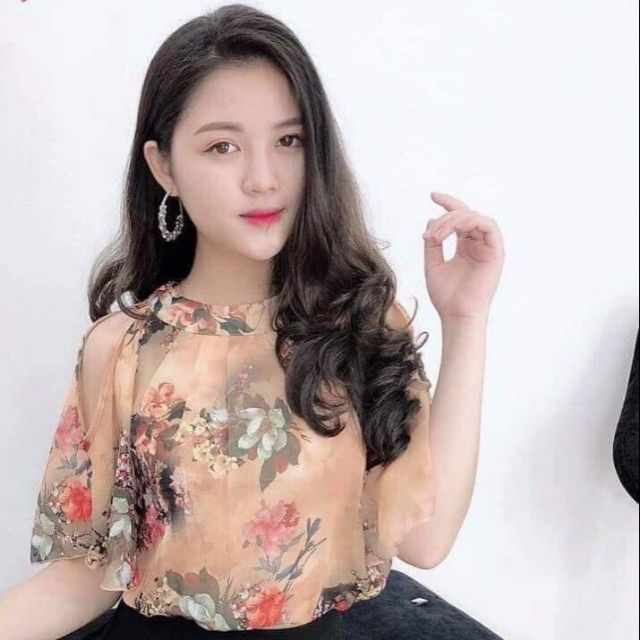 Áo sơ mi hoa cánh rơi hot hit