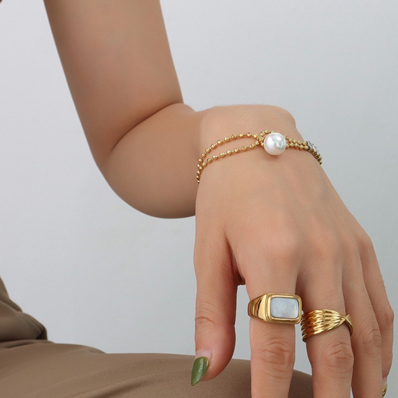 Lắc Tay Nữ Sang Trọng Titan Ko Han Rỉ TT 3973