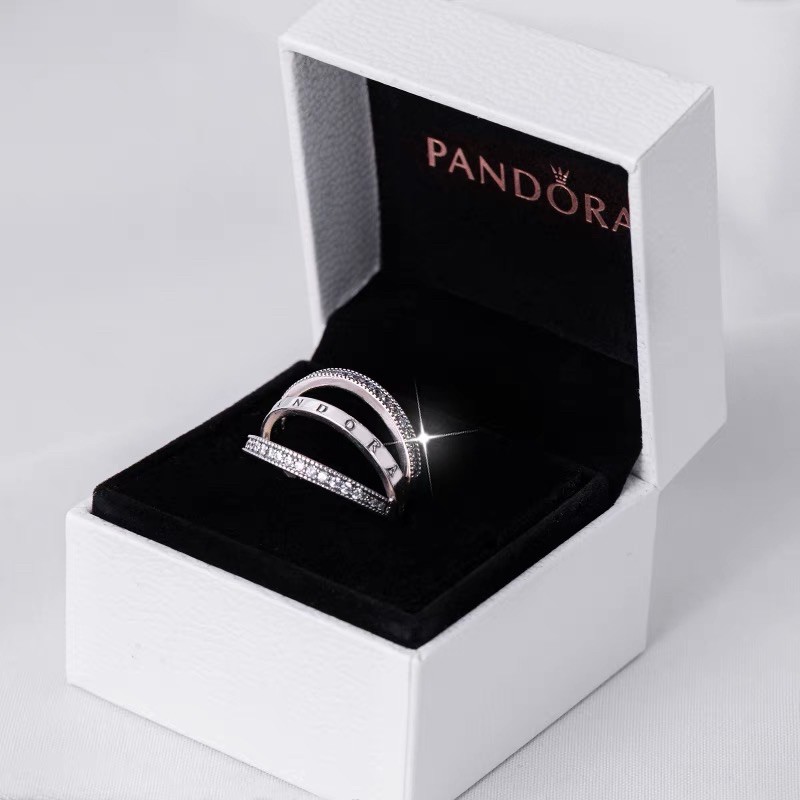 Nhẫn đeo tay pan viền đá trắng Flipping Hearts bạc s925 hàng cao cấp