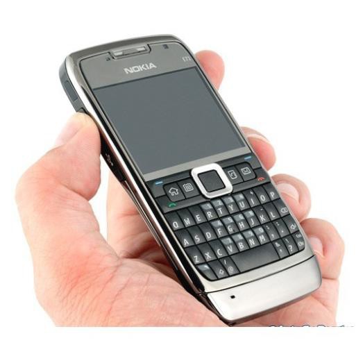 Điện thoại Nokia E71 chính hãng tồn kho