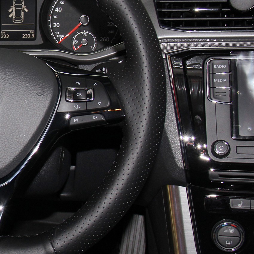 Bọc vô lăng xe Volkswagen Polo, Volkswagen Tiguan, Volkswagen Passat, Volkswagen Jetta bằng da nappa cao cấp