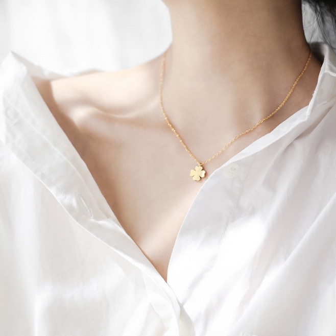 Dây Chuyền Cỏ 4 Lá Titan Ko Đen TT 0134