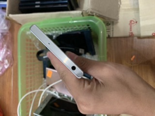 Điện thoại sony xperia xz