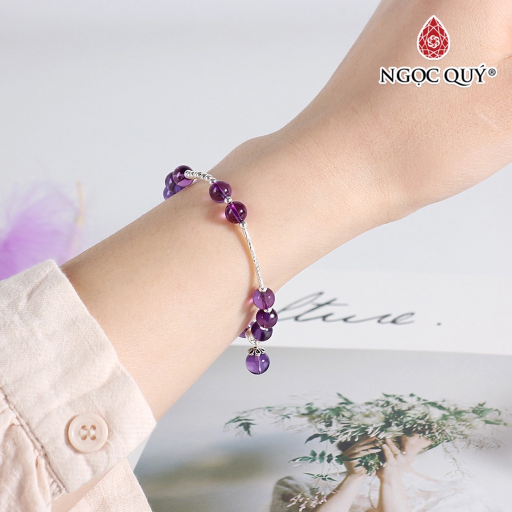 Vòng tay TA tím phối charm bi bạc - Ngọc Quý