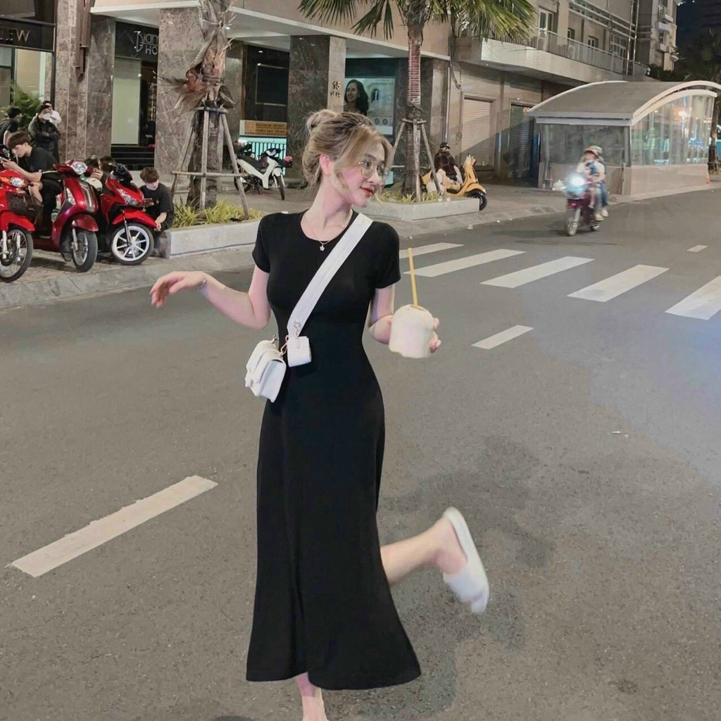 Đầm Thun Nữ Cổ Tròn Tay Ngắn Dáng Dài Sẻ Tà , Đầm Đuôi Cá Đen