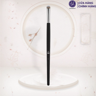 Cọ nhấn và viền mí mắt BH COSMETICS Studio Pro Brush 9