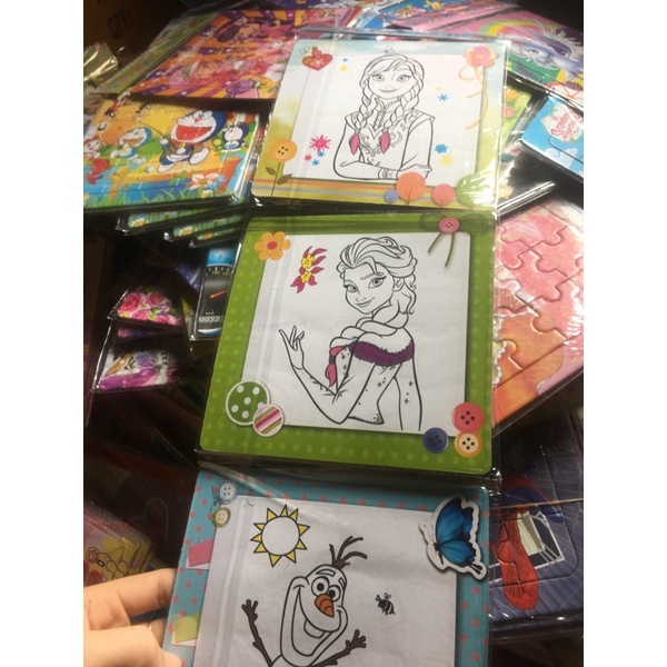 Ghép 16 mảnh hoạt hình