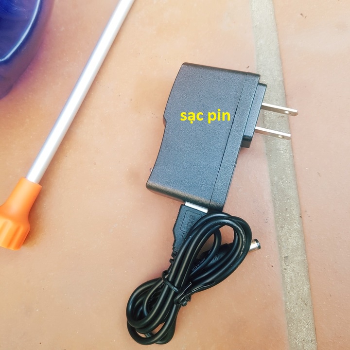 Bình bơm xịt điện 3 lít chính hãng BMC - Bình phun thuốc tưới cây điện, bình bơm xịt khử trùng