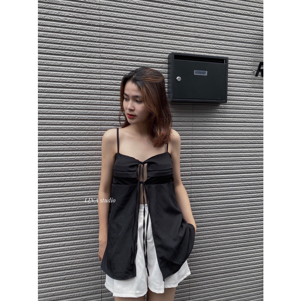 Áo dây ngực xẻ tà dáng dài