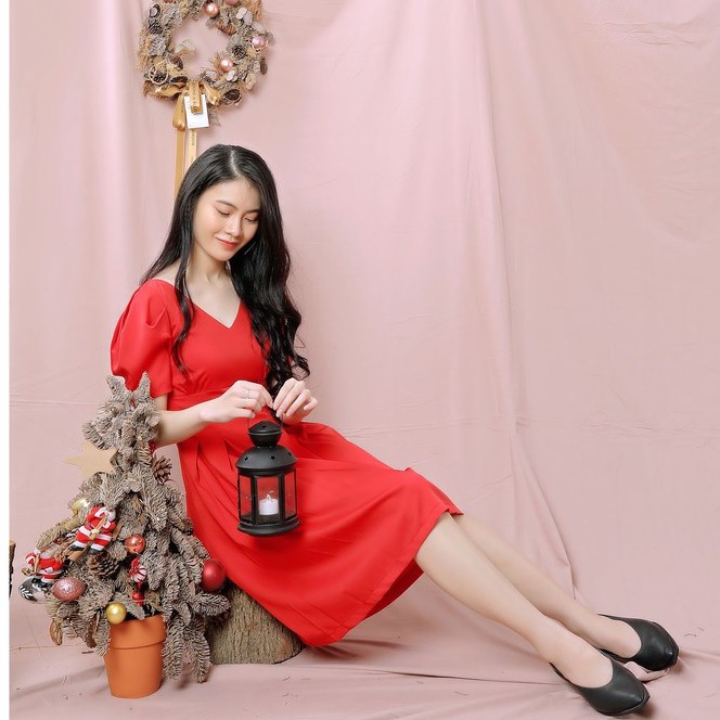 Đầm nữ ngắn tay, cổ tim, xếp ly chân, thiết kế cao cấp TK FASHION DK907