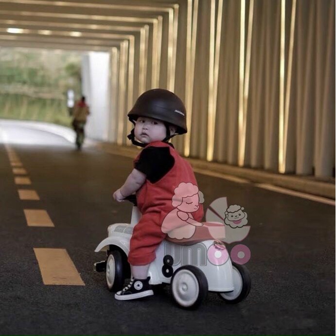Xe chòi chân Ô tô Umoo cho bé chính hãng mới nhất 2021