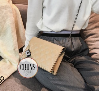 Túi đeo chéo trần trám