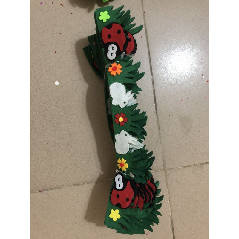 Cỏ nỉ trang trí chân tường