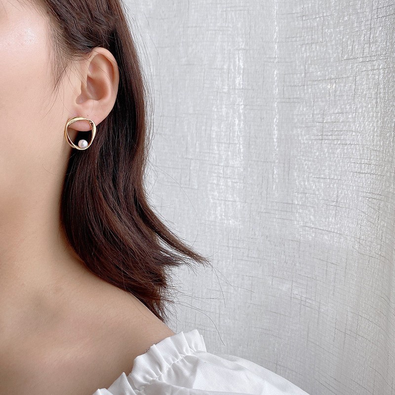 Khuyên Tai Hình Học Đính Ngọc Trai Đơn Giản Phong Cách Retro
