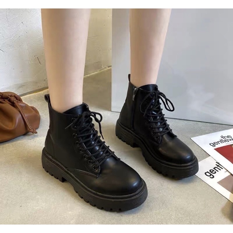 Bốt nữ, Giày cao cổ nữ kiểu dáng ullzangg cho học sinh sinh viên mã LC92 | BigBuy360 - bigbuy360.vn