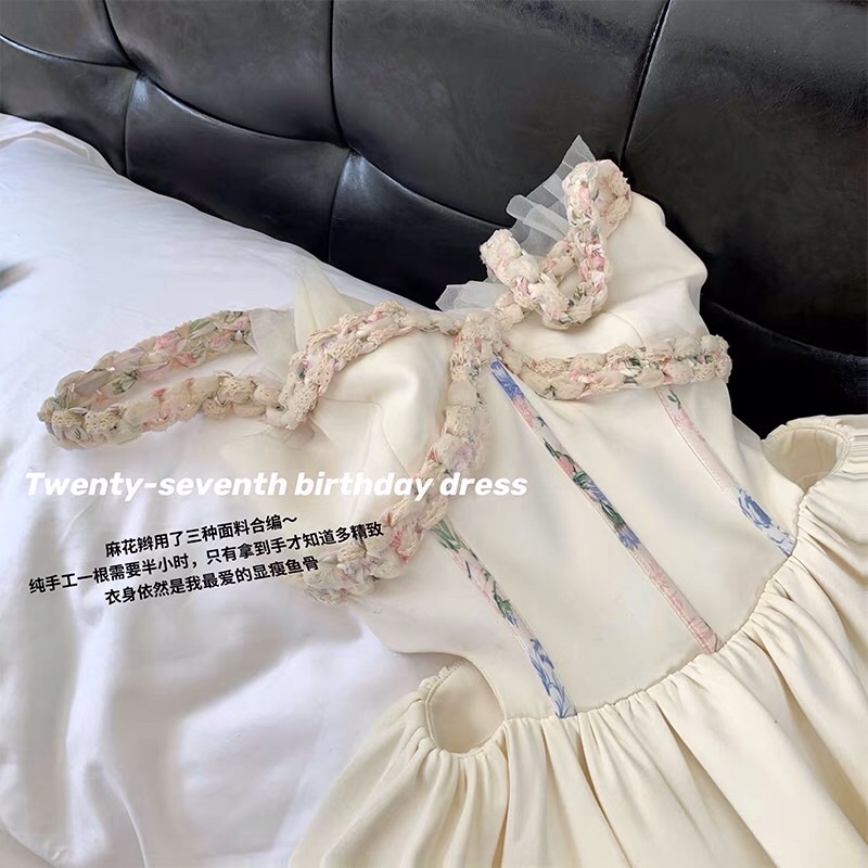 Đầm 2s khoét eo nữ tính