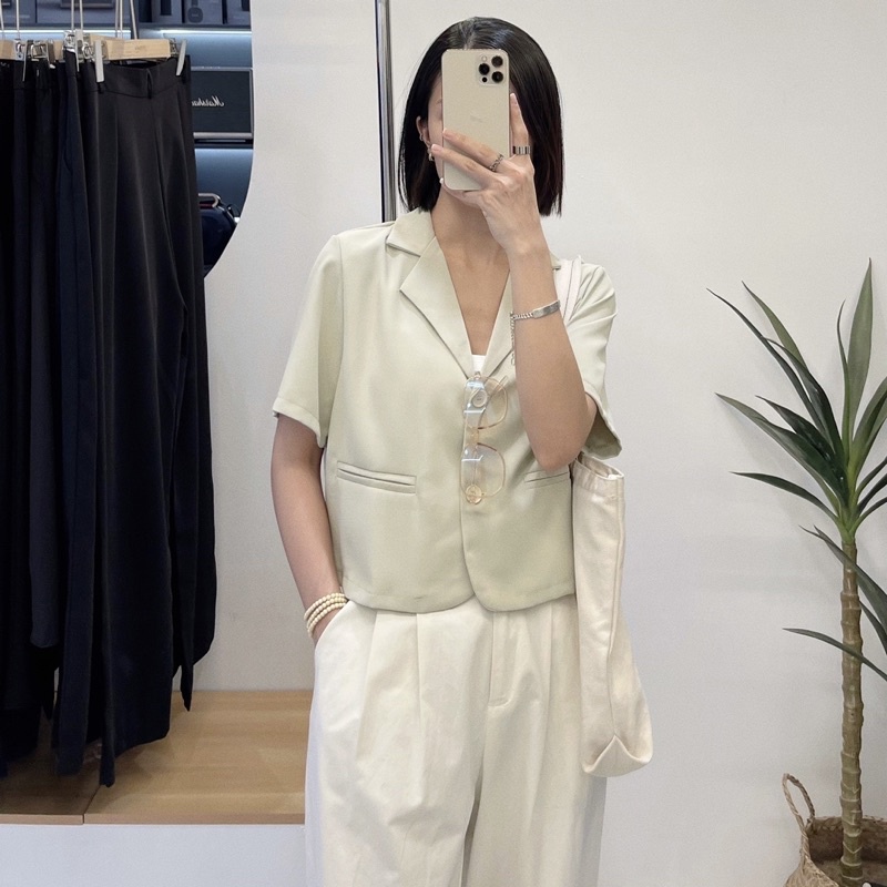 Áo blazer dáng lửng AK13 | BigBuy360 - bigbuy360.vn