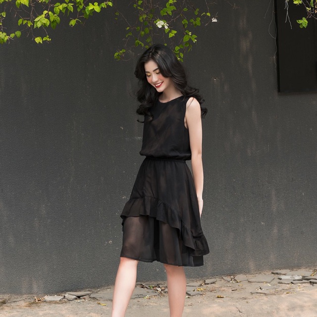 Váy liền............................::.:............