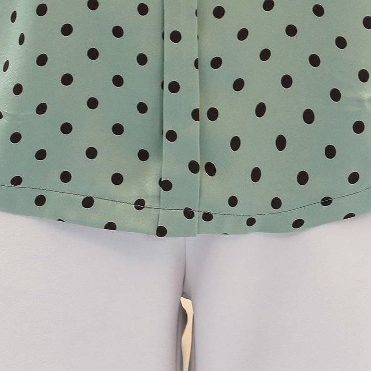 Áo sơ mi chiffon tay ngắn họa tiết chấm bi thời trang cho phụ nữ trung niên