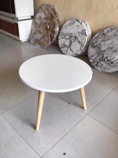 Bàn cafe, bàn trà tròn 3 chân ( chân bàn gỗ sồi )