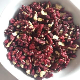 Hạt óc chó nhân đỏ giàu Omega và chất chống oxy hóa ngon bổ dưỡng tốt cho trí não Suti Nuts Shop