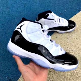 Giày Bóng Rổ Air Jordan 11 Phong Cách Năng Động Cá Tính