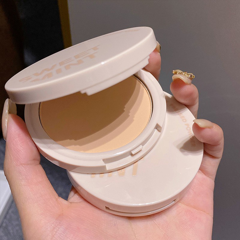 Phấn phủ nén Sweet Mint 8G dành cho da dầu