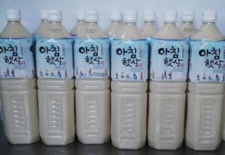 Chai Nước gạo Hàn Quốc 1.5l