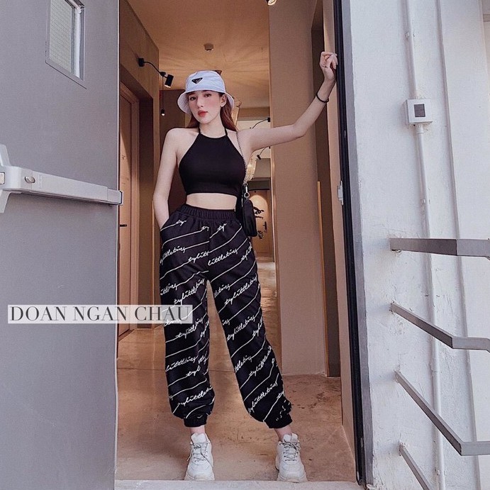 set xinh gồm áo yếm croptop quần thể thao in chữ nhí hot xinh xinh