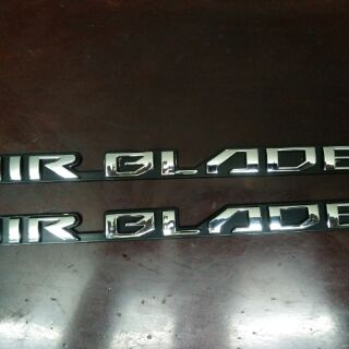 Bộ tem airblade chữ nổi 2011