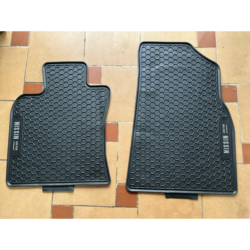 Thảm trải sàn , lót sàn cao su Toyota Camry 2013-2018 và 2019-2022