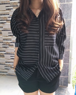 Áo Sơ mi oversize sọc trắng/đen