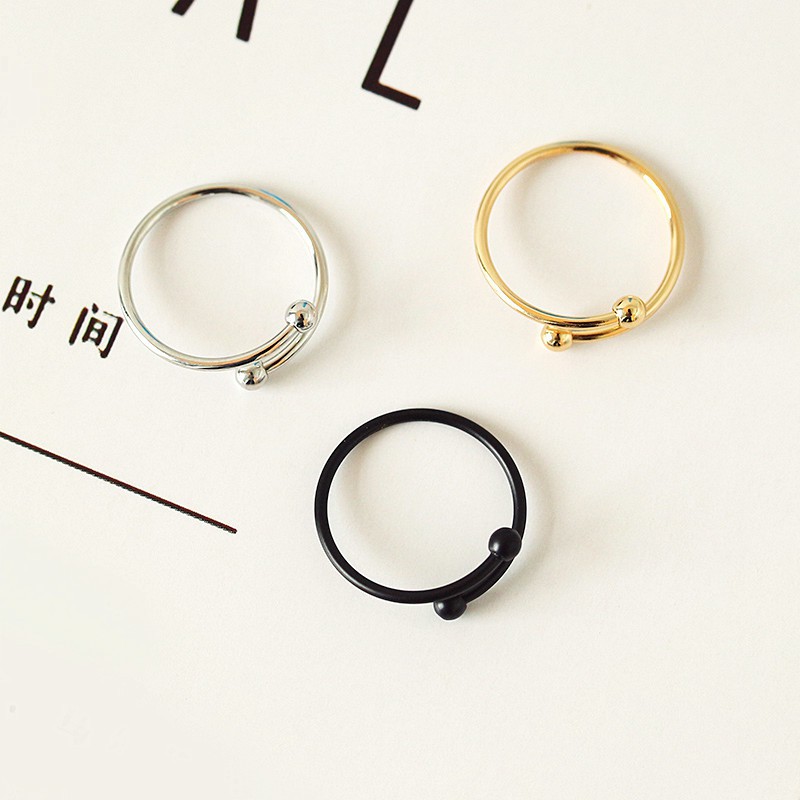 Fashionable Women Ring With Unique Shaping Can Easily Be Adjusted
