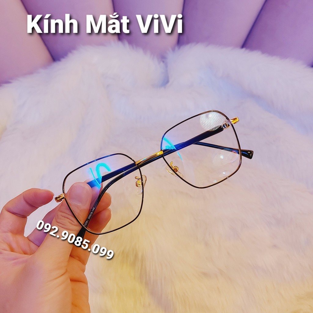 KÍNH THỜI TRANG - Dánng vuông kim loại  - Mẫu này ( Nam + Nữ )