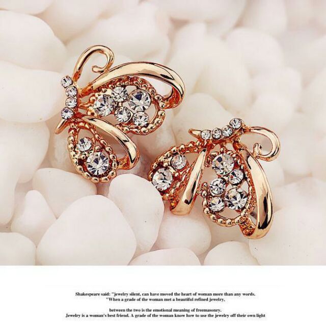 [Accessori] Bông tai con bướm đính đá
