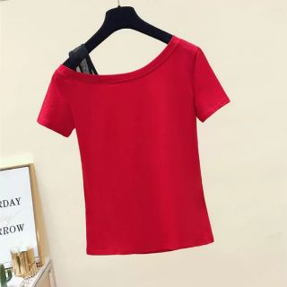 Áo kiểu hở vai