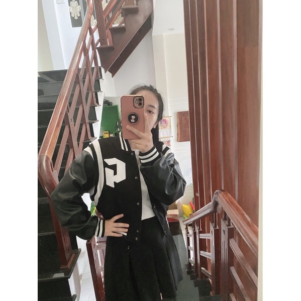 Khoác bomber dáng crop phối tay da