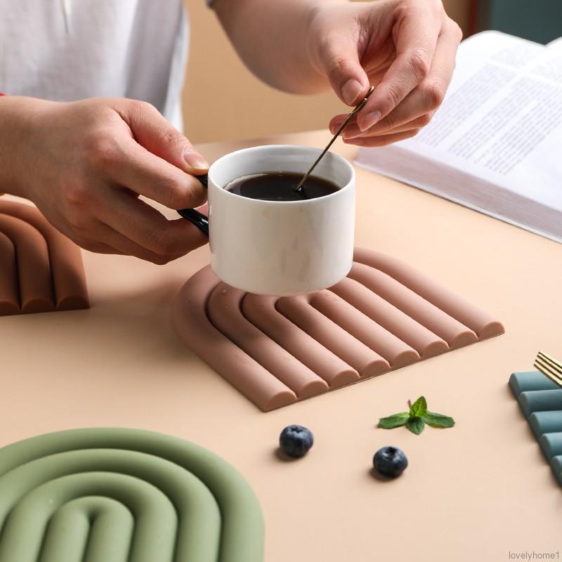 Tấm lót ly bằng silicon cách nhiệt chống trượt hình cầu vồng có thể tháo được dùng trang trí nhà cửa đa năng