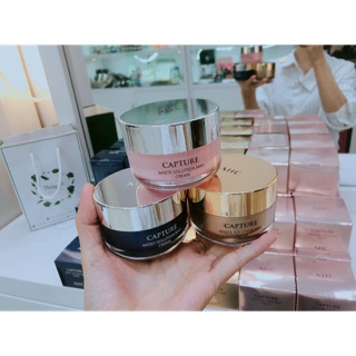 Kem dưỡng AHC