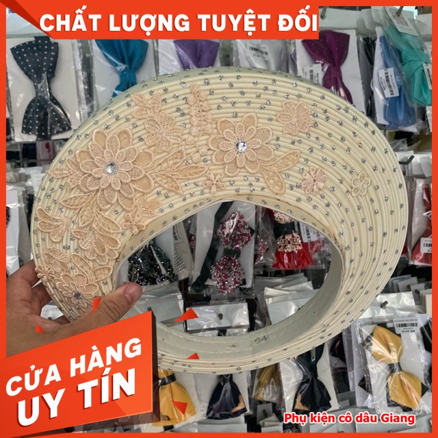 <TP>Khăn Đống cô dâu phụ kiện cưới Giang khăn Đống 25 tầng kết ren đính đá kèm chấm kim tuyến