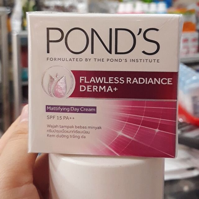 Kem Dưỡng Trắng Da, Giảm Thâm Nám Pond’s Flawless White Ban ngày (50g)