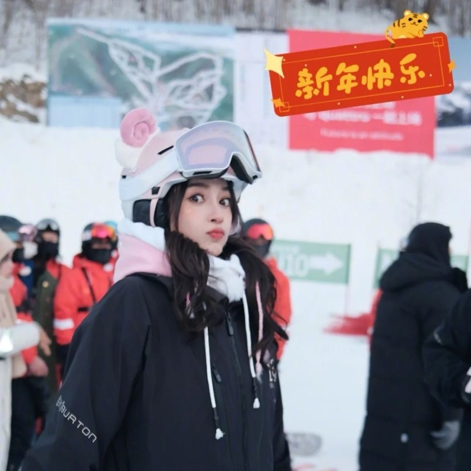 Angelababy Phụ Kiện Trang Trí Mũ Bảo Hiểm Hình Tai Cừu Hoạt Hình Bằng Len Cừu Đáng Yêu Diy