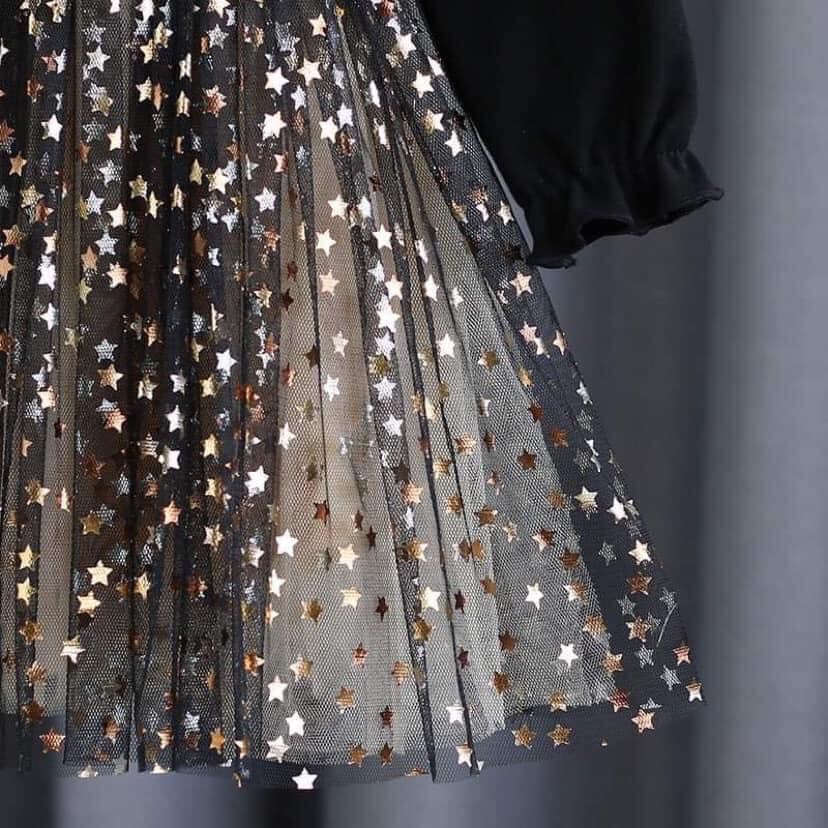 Đầm váy bé gái màu đen tay dài phối ren bồng bềnh siêu dễ thương