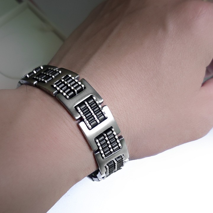 Lắc tay mặt nhám LZ475