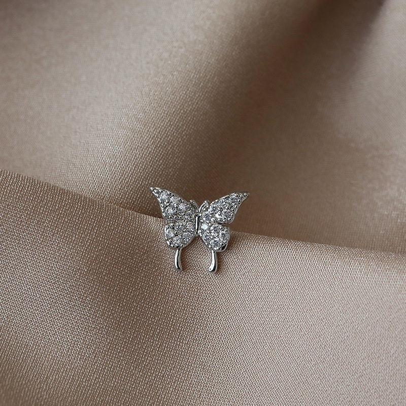 Bông Tai Hình Bướm Nhỏ Xinh Thời Trang Dành Cho Nữ