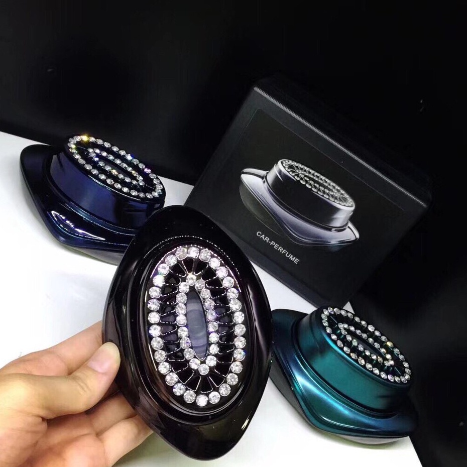 Nước Hoa Ô Tô Đính Đá Car Perfume - Trang Trí Taplo Xe Hơi-  Mùi Thơm Nhẹ Nhàng - Mẫu Nắp Oval