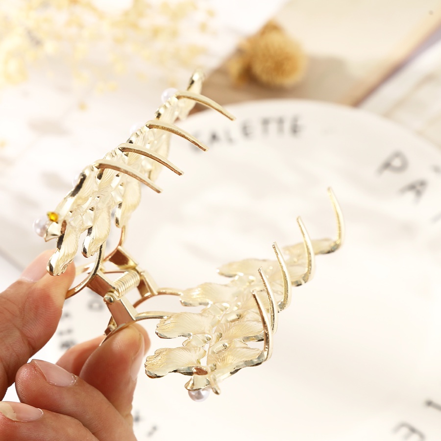 Kẹp Tóc Hình Lá Sen Đính Hạt Giả Ngọc Trai