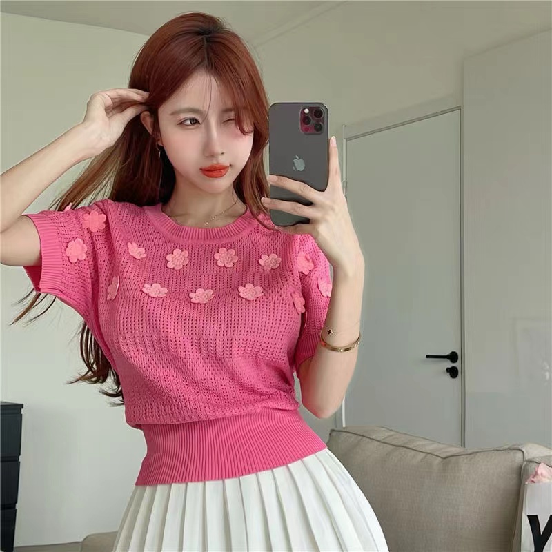 [Hana And Alice] Áo Thun Tay Ngắn Phồng Họa Tiết Hoa Dễ Phối Đồ Thời Trang Cho Nữ